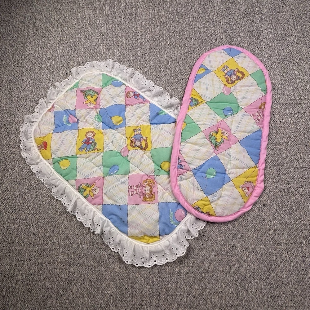RARE Vintage 1983 OAA Inc Baby Nursery Quilt & Pad Set Pastel Patchwork Lace